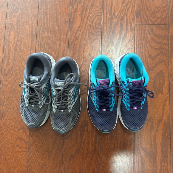 Lot of 2 Sneakers Brooks Addiction 13 Navy Blue Grey Running Shoes - Picture 2 of 6